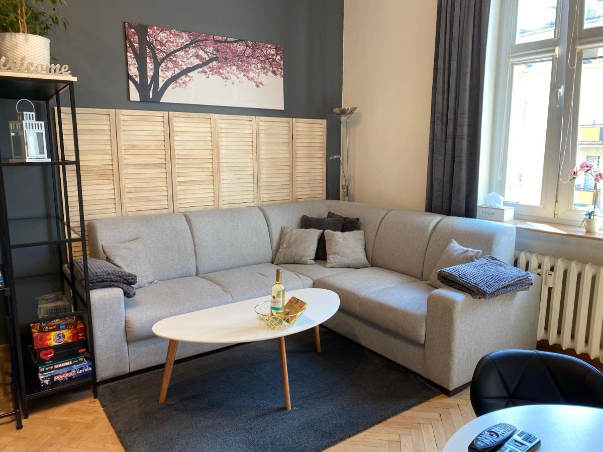 Apartament Przy Plazy W Centrum Gdyni - Prywatny Parking! 그디니아 외부 사진