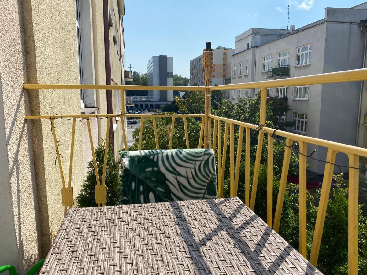 Apartament Przy Plazy W Centrum Gdyni - Prywatny Parking! 그디니아 외부 사진